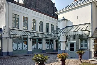 Cour d'entrée de la maison natale de Charles de Gaulle, à Lille.