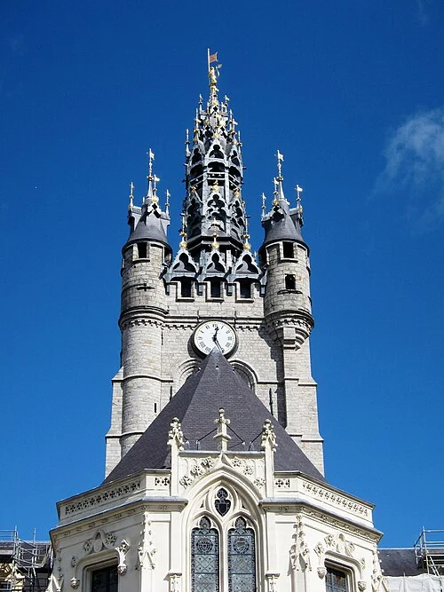Beffroi de Douai, l'un des 23 beffrois UNESCO emblématiques du patrimoine des habitants des Hauts-de-France
